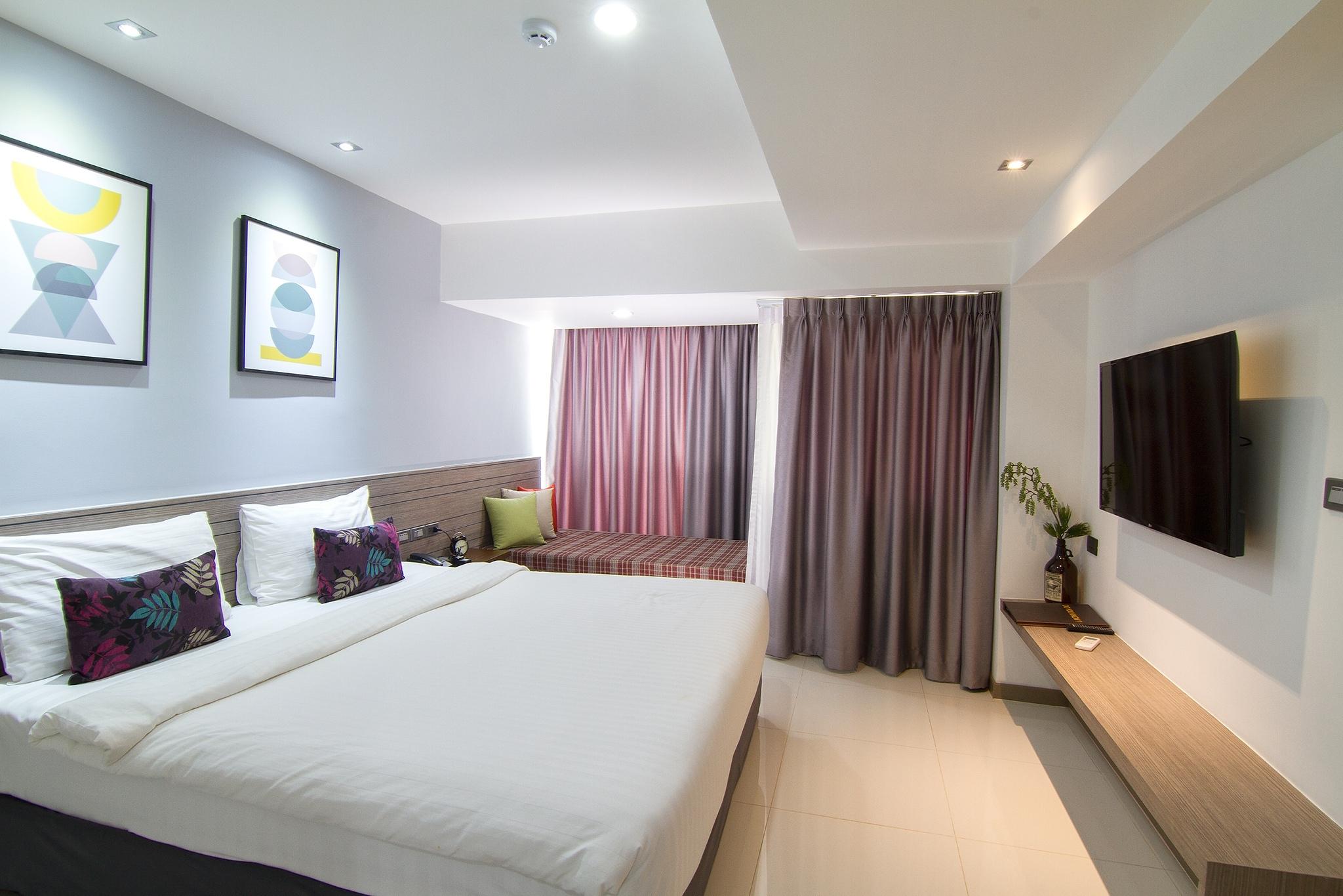 Bossotel Chiang Mai Exterior photo