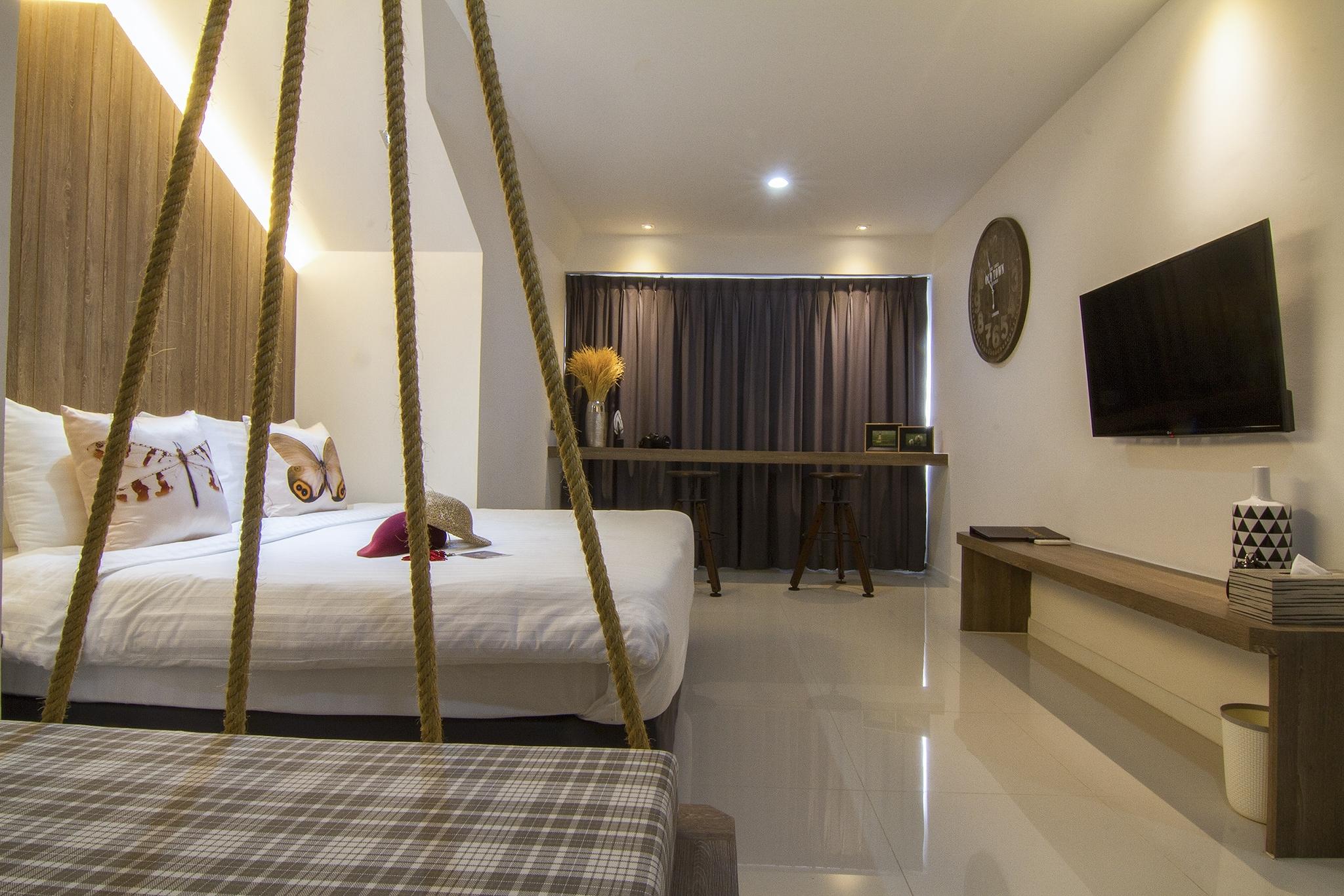Bossotel Chiang Mai Exterior photo