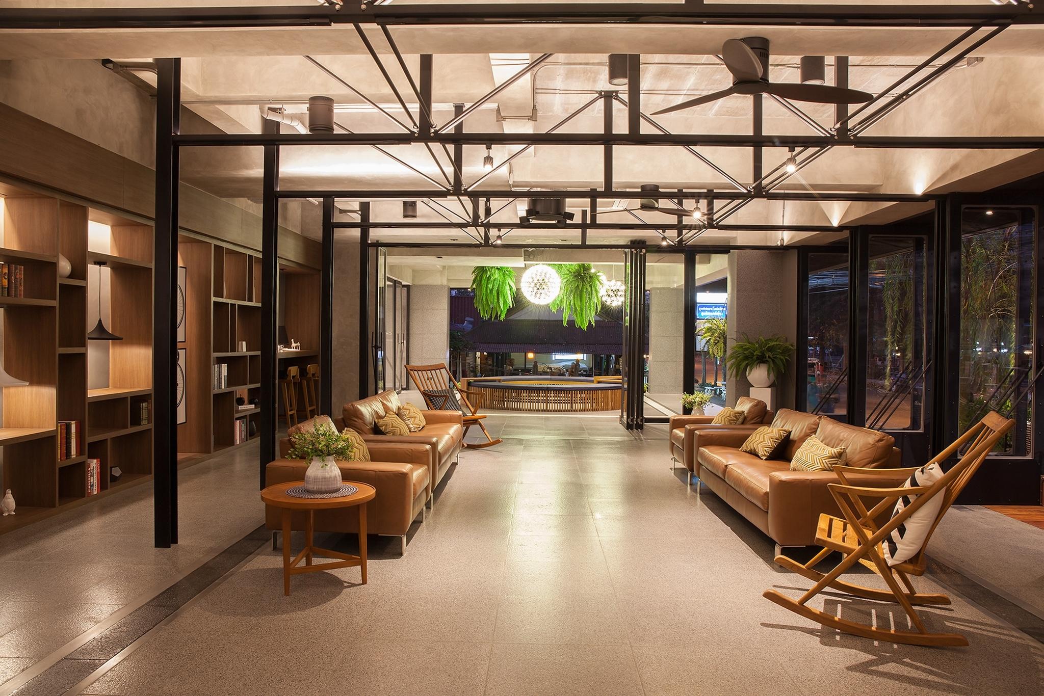 Bossotel Chiang Mai Exterior photo