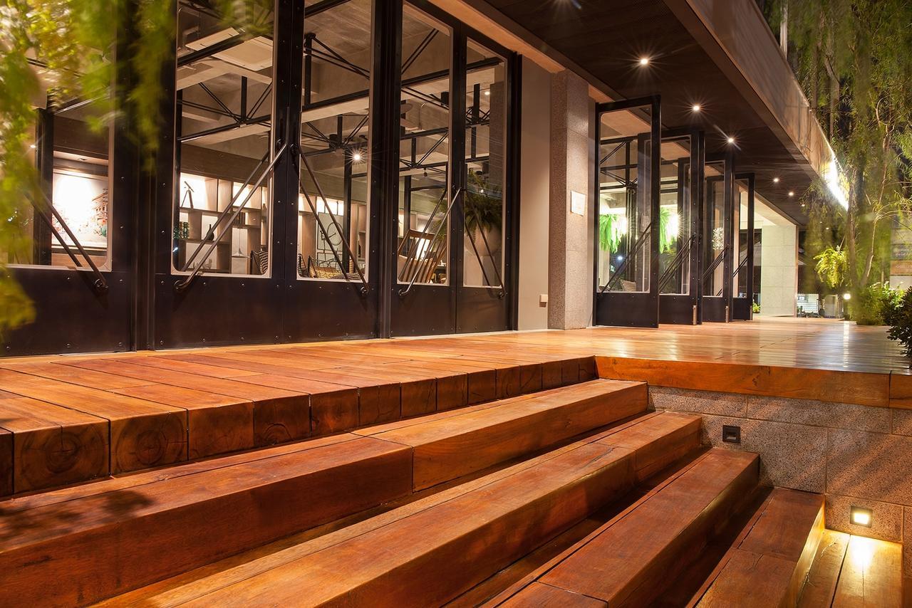 Bossotel Chiang Mai Exterior photo